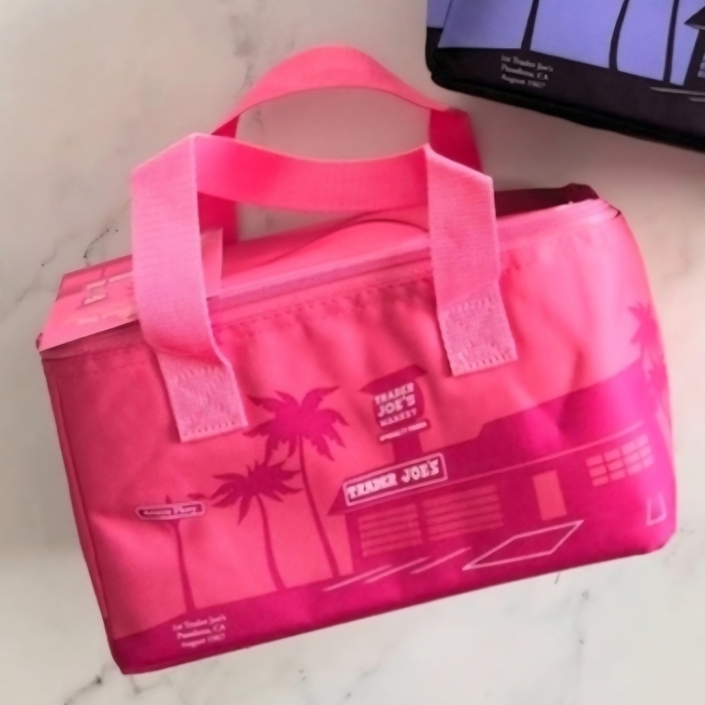 Trader Joe's Insulated Mini Cooler Bag Valentine's Pink NWT